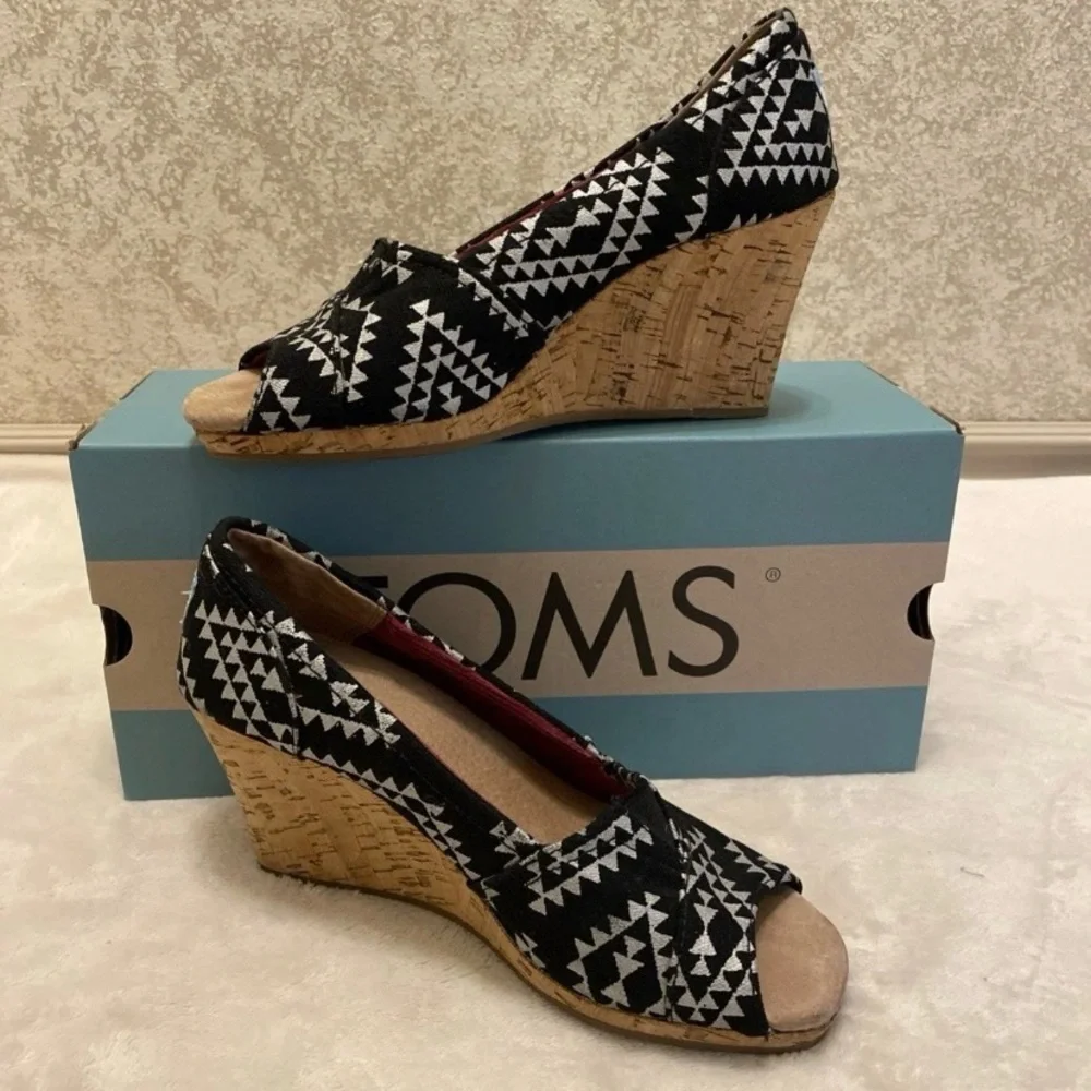 TOMS Black & White Diamond Print Wedge Peep Toe Heels